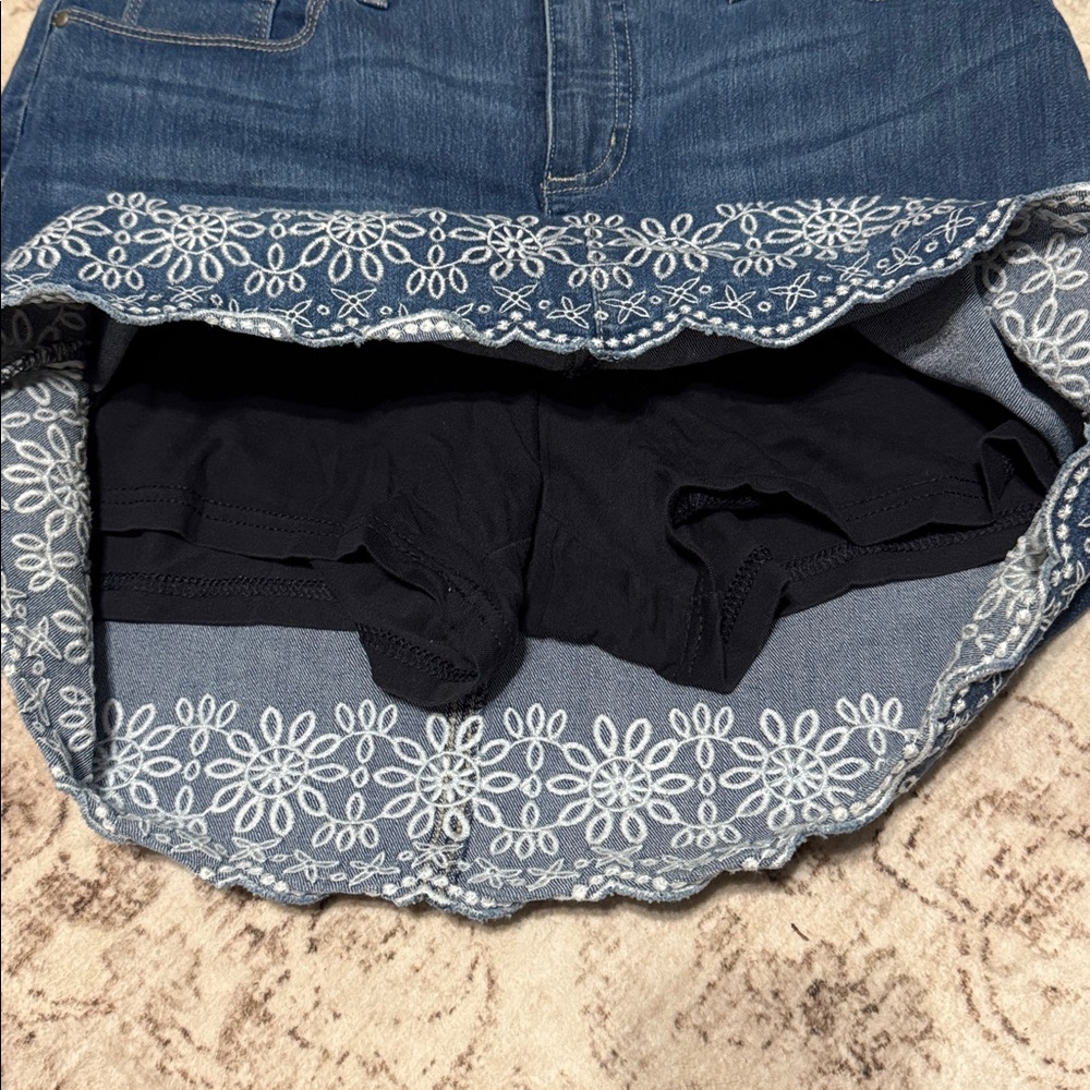 Croft & Barrow Blue Denim Skirt with White Embroidery - Picture 4 of 4